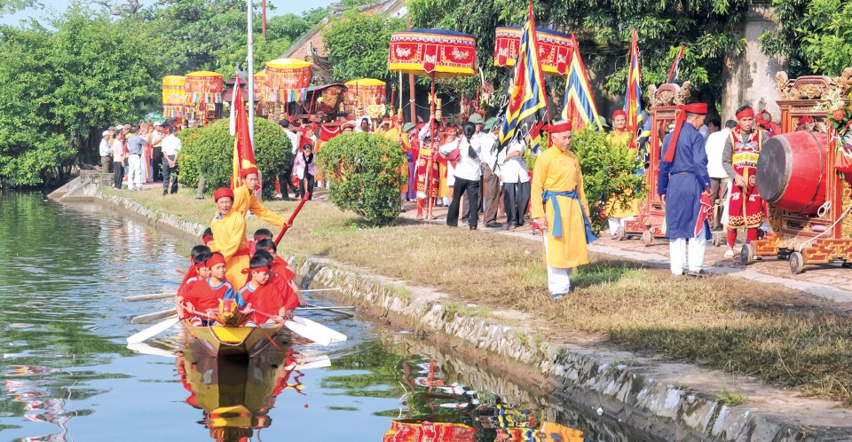 Lễ hội chùa Keo mùa thu là hội chính
