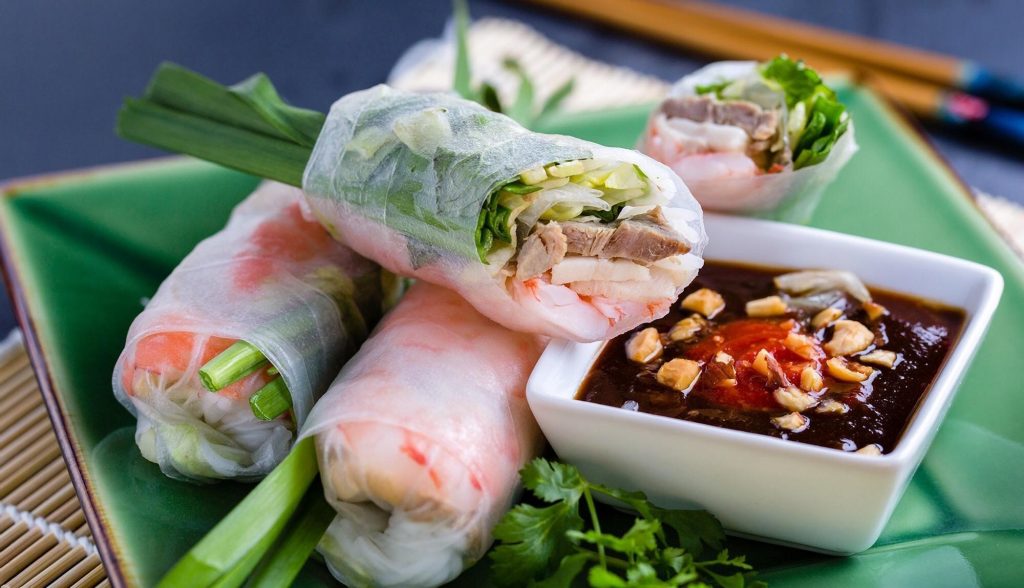 Những món cuốn ngon nhất tại Việt Nam