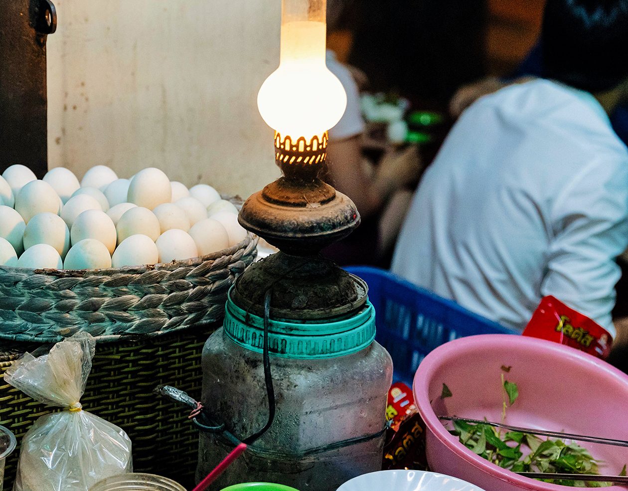 Hột vịt lộn quán Kim Thảo